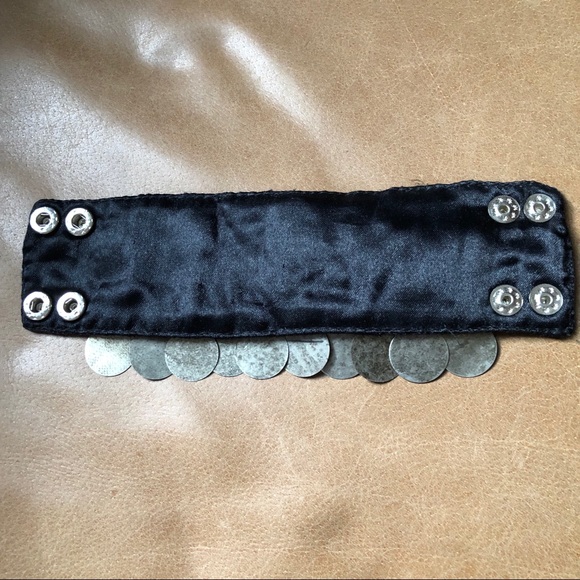 Silver boho disc bracelet - Picture 3 of 5